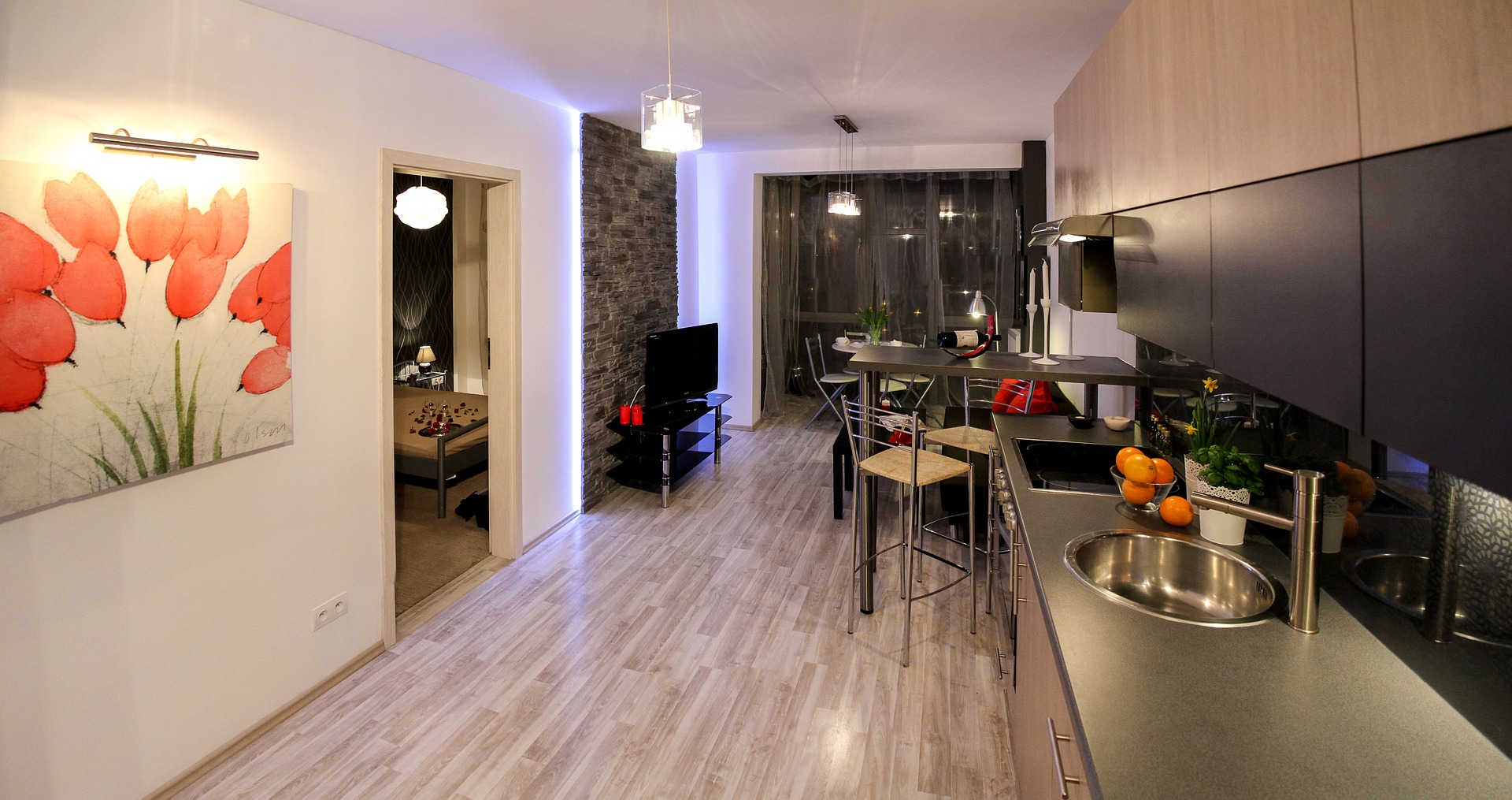 Kleine Bezahlbare Dachgescho wohnung In Gepflegter Kleinen Und Ruhig 